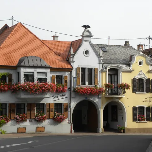 Restaurant Alt Maikammer (© Büro für Tourismus Maikammer)
