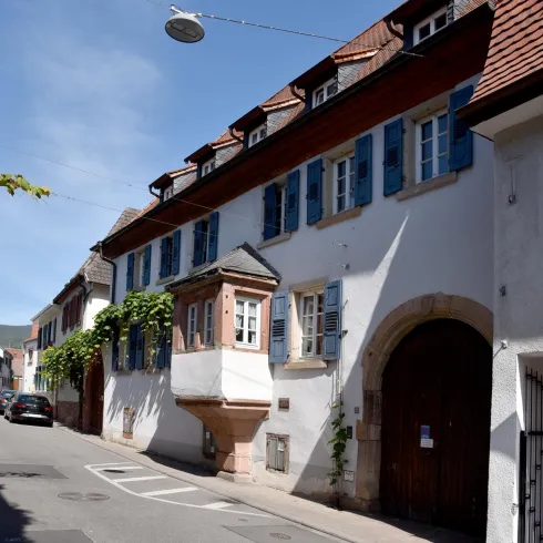 Außenansicht Rensaissanceanwesen (© Touristinformation Maikammer)