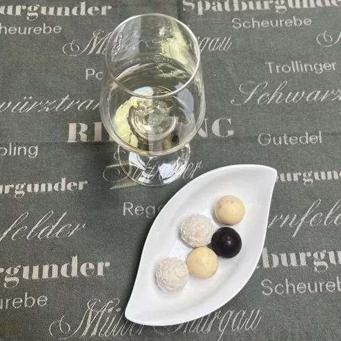 Genusstour - Käse, Wein und Schoklade (© Touristinformation Maikammer) Genusstour - Käse, Wein und Schoklade (© Touristinformation Maikammer)