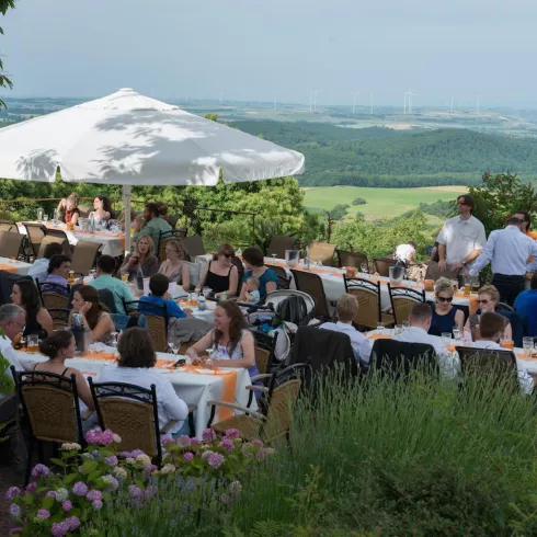 Terrasse des Landgasthofes Pfalzblick (© Landgasthof Pfalzblick)