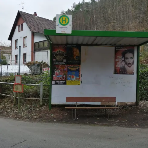 Bushaltestelle Heidenbrunnental (© TKS GmbH)
