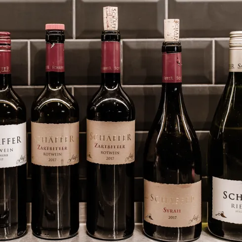 Rotweinflaschen © Weingut Schäffer (© Weingut Schäffer) Rotweinflaschen © Weingut Schäffer (© Weingut Schäffer)