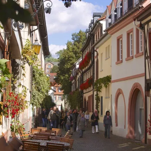 Altstadtführung (© Tourist, Kongreß und Saalbau GmbH) Altstadtführung (© Tourist, Kongreß und Saalbau GmbH)