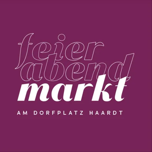 Ein Grafikelement mit dem Schriftzug "Feierabendmarkt am Dorfplatz Haardt" auf lila Hintergrund. Die Schrift kombiniert verschiedene Stile, um Aufmerksamkeit zu erregen.
