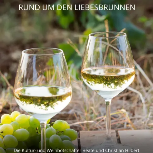 Weinbergsführung Dackenheim - Rund um den Liebesbrunnen mit zwei Weingläsern und Infos
