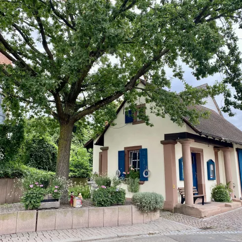 Wachthäusel Bornheim (2) Wachthäusel Bornheim (2)