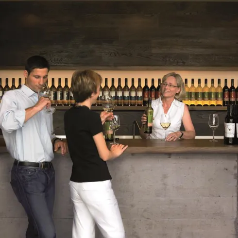 Weintheke (© Vinothek Julius Kimmle)