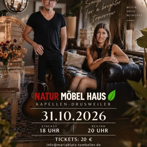 Ein Plakat für ein Konzert von Tom und Maria. Es enthält Informationen zum Datum, Uhrzeit und Ort der Veranstaltung.