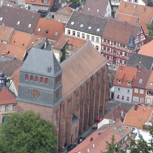 Blick auf ehemalige Klosterkirche und Zunfthaus