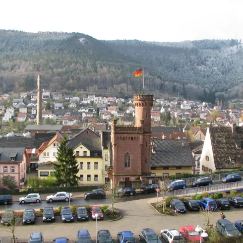Parkplatz vom Bahnhof Lambrecht (Pfalz)