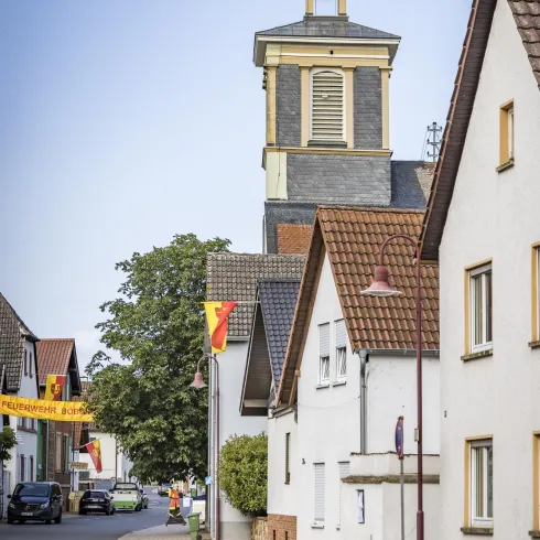 Prot. Kirche Böbingen (© Verein SÜW Edenkoben, T. Kujat)