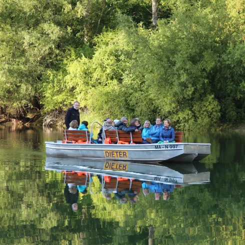 Nachenfahrt auf dem Altrhein (© Britta Hoff)