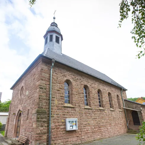 Kath. Kirche Olsbrücken, Ansicht 1 (© Pfarramt Otterberg)