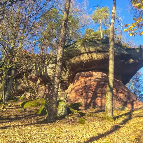 Kufenbergfelsen bei Merzalben