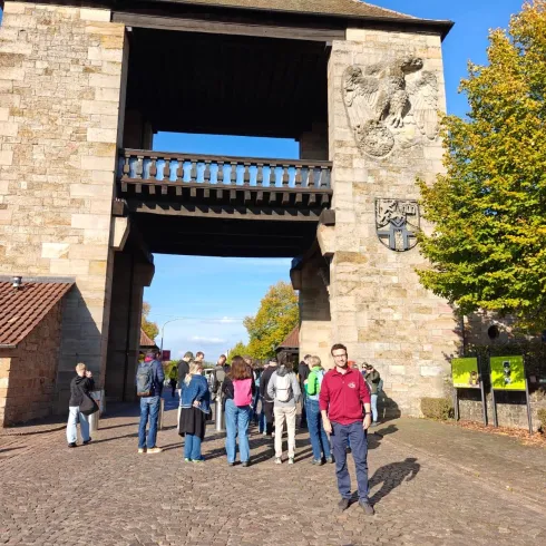 b22026be-7623-4558-a8ce-97e4ea273825