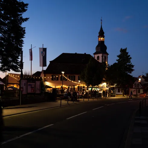Weinfest am Abend