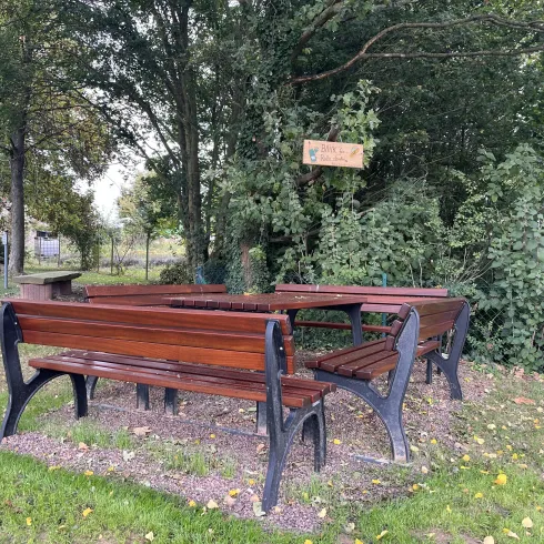 Großzügige Picknickmöglichkeit in Einselthum
