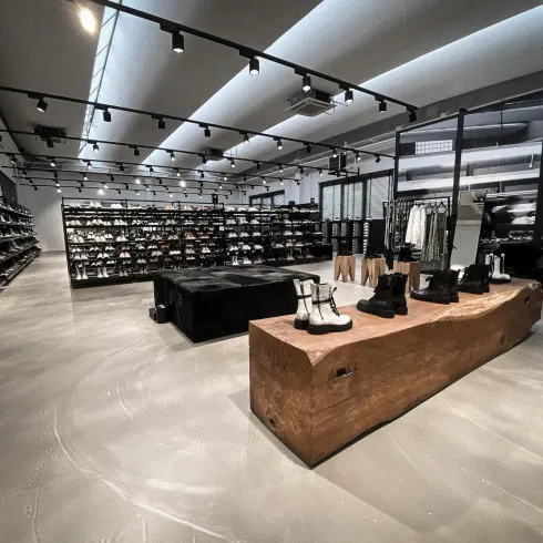 Kennel & Schmenger Factory Outlet Pirmasens (1)