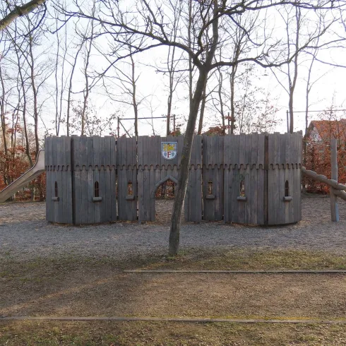 Kletterhaus in Stadtmaueroptik (© EM / Urlaubsregion Freinsheim)