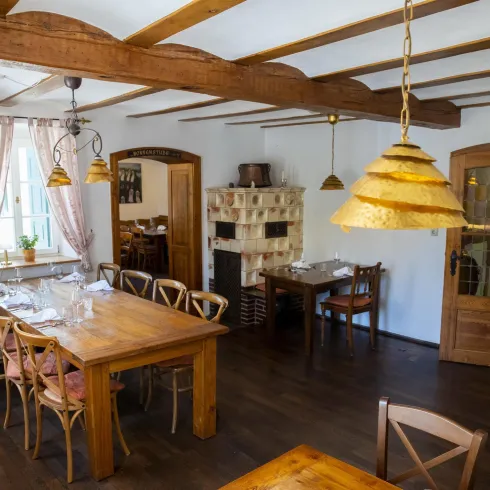 Käsbüro_Stube mit Ofen (© Stadt Bad Dürkheim)