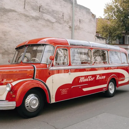 Oldtimer Panoramabus Traude