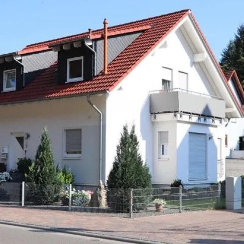 Hausansicht Straßenseite