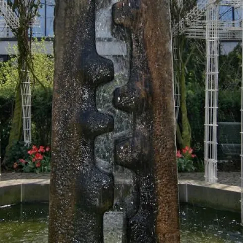 Brunnen am Busbahnhof