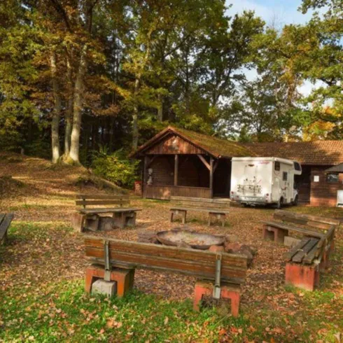 Wohnmobilstellplatz am Grillplatz Spirkelbach (© Stephanie Ser)