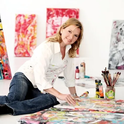 Die Künstlerin (© Südpfalz- Tourismus VG Rülzheim e.V. Sabine Türk)