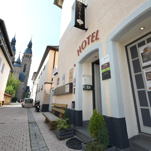 Eingang 1 (© Klaus Landry 2020)