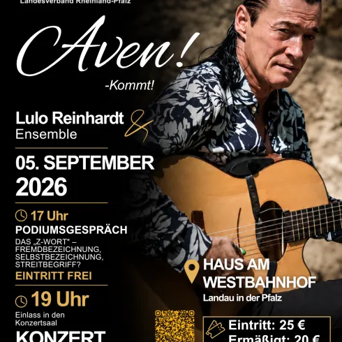Ein Plakat für ein Konzert von Lulo Reinhardt und Ensemble am 5. September 2026. Es enthält Informationen zu einem Podiumsgespräch und Ticketpreisen.