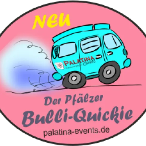 Ein bunter Bulli fährt schnell und hinterlässt einen Rauchschleier. Das Bild bewirbt den "Pfalz Bulli-Quickie" von Palatina Events.