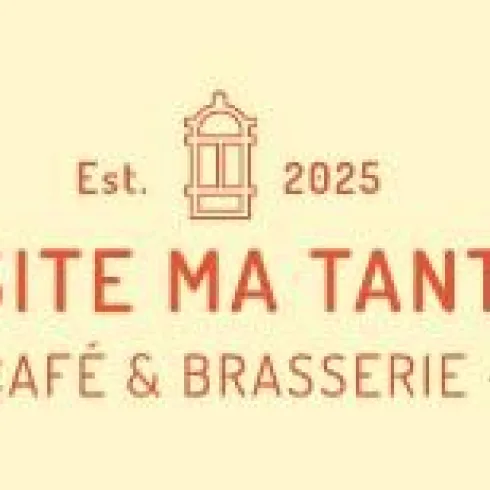 Ein einladendes Frühstücksbuffet mit einer Vielzahl von Speisen und Getränken. Es wird ein Frauenfrühstück am 17.05.2026 angeboten, inklusive einem kostenlosen Cremant für jede Frau.