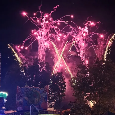 Abschluß-Feuerwerk Abschluß-Feuerwerk