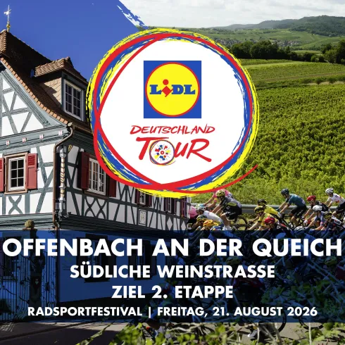 Ein Radrennen in Offenbach an der Queich mit Weinbergen im Hintergrund. Das Bild zeigt die Zielankunft der zweiten Etappe des Deutschland Tour 2026.
