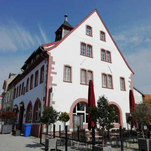 1a-altes-rathaus-heimatmuseum-touristinfo