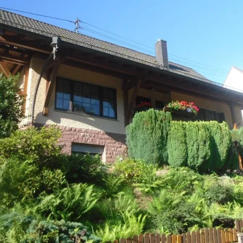 Haus Doris Hausansicht (© Archiv Haus Doris) Haus Doris Hausansicht (© Archiv Haus Doris)