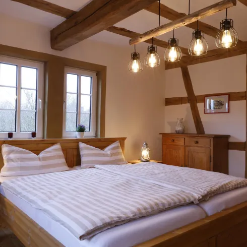 Schlafzimmer 1 (© Alexander Mock) Schlafzimmer 1 (© Alexander Mock)