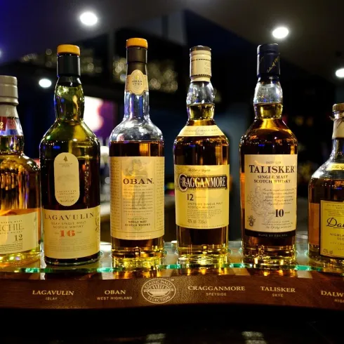 bottles-3762851_1280