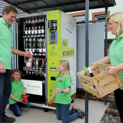 Weinautomat Kaufmann-Ziegler 01 (© Weingut Kaufmann-Ziegler)