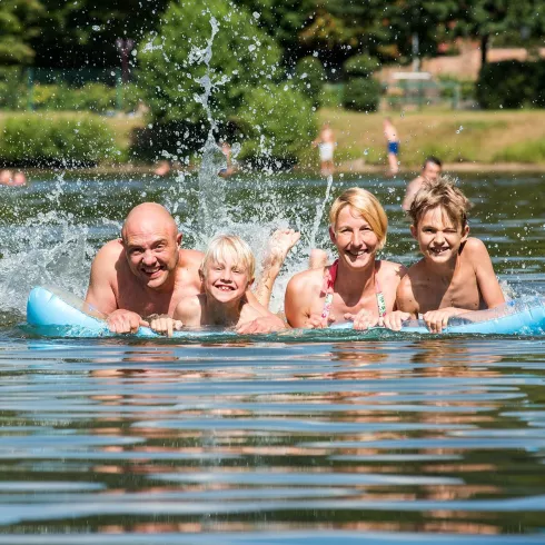 Clausensee 2 (© Zentrum Pfälzerwald Touristik) Clausensee 2 (© Zentrum Pfälzerwald Touristik)