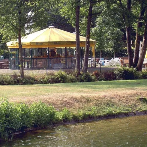 Camping Clausensee Schirmbar