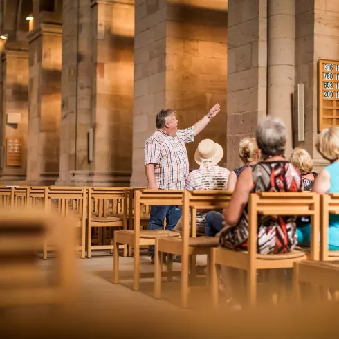 Gästeführung in der Abteikirche Otterberg