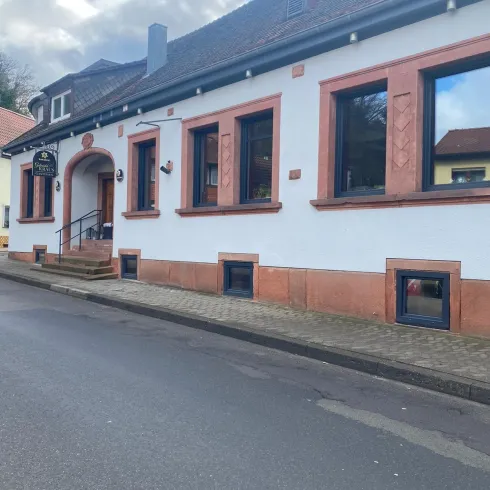 Gaststätte "Kraus" Außenansicht (© Tourist-Information Otterbach-Otterberg)