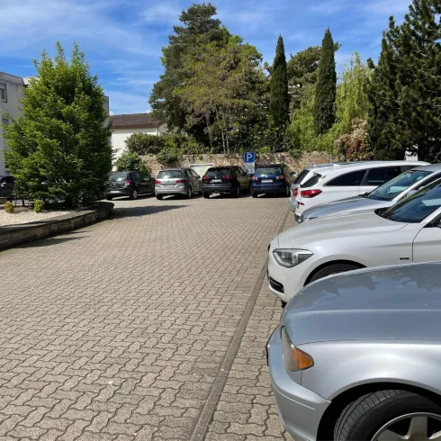 Parkplatz (© Bernard)