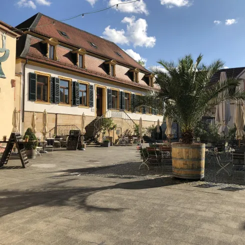 Hof (© TI Wachenheim)