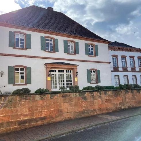 Weingut Dr. Bürklin-Wolf (© Bernard)