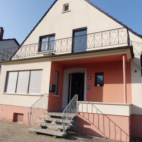 Hausansicht (© Archiv Ferienwohnung Elvira)