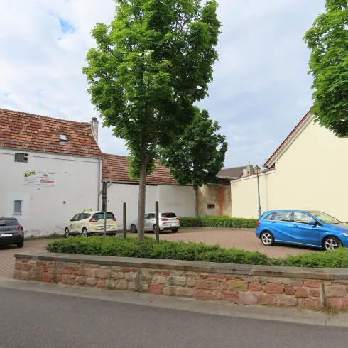 Parkplatz Eichgasse Bild 1 (© Urlaubsregion Freinsheim)