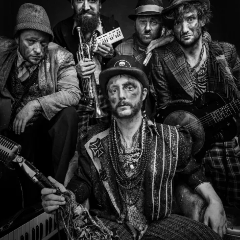 The Les Cloechards